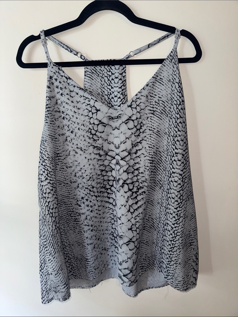 Snake Print Spaghetti Strap Cami Top - Gray & Black